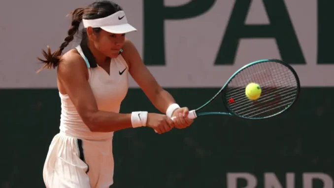 french-open-emma-raducanu-survives-tough-opener-to-set-up-iga-swiatek-2r-battle