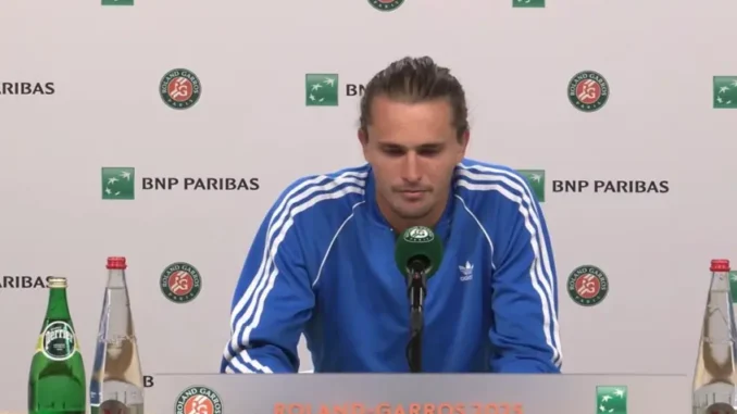 lightning-strikes-alexander-zverevs-plane-ahead-of-roland-garros
