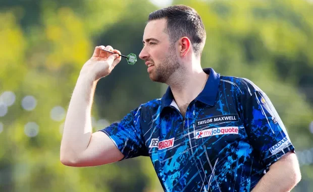 luke-humphries-hyde-park-darts-1008560688