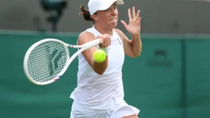 wimbledon-iga-swiatek-struggles-early-on-but-gets-job-done-in-two-sets-vs-no-64
