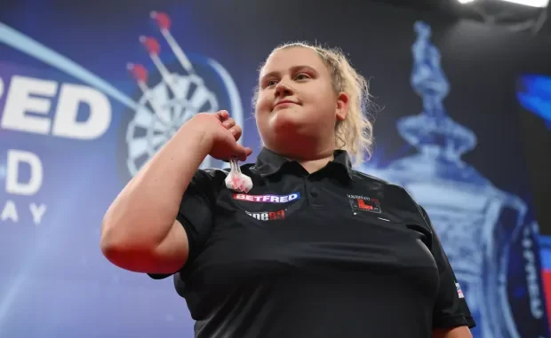 beau-greaves-england-celebrates-fallon-956263540