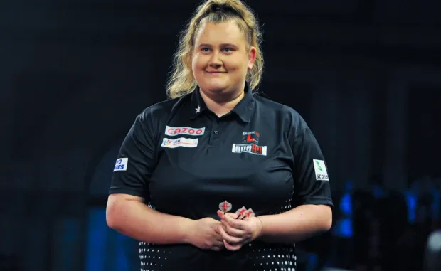 beau-greaves-england-looks-first-1032290671