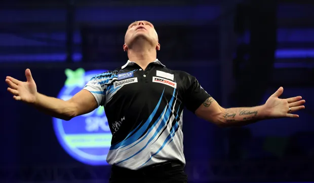 gerwyn-price-celebrates-round-one-1029633988