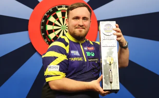 luke-littler-poses-trophy-beating-1030743815 (1)